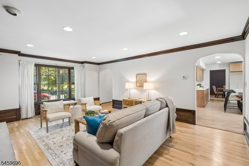 Great Room with Fireplace