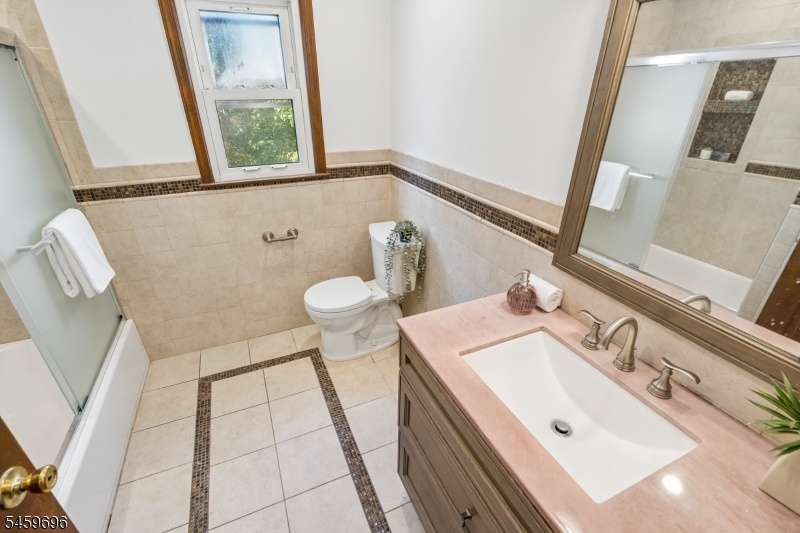 Hall Bath 2nd Floor