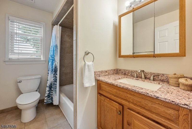 Unit 2 Bathroom