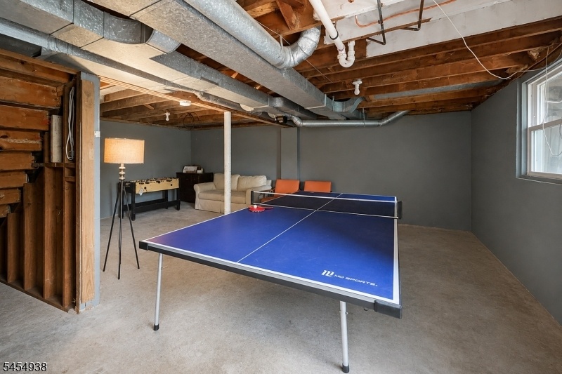 Walk Out Basement Rec Room