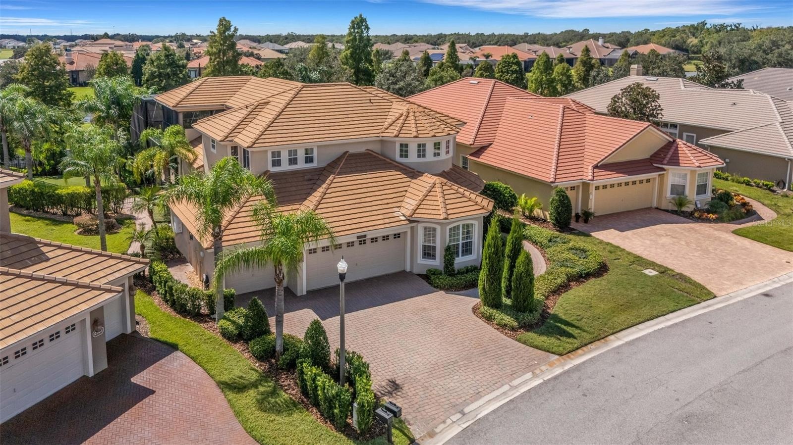 Discover for yourself why Bellerive is one of the most sought-after streets in Grasslands.