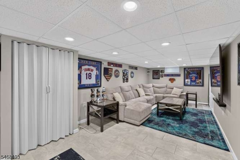 GREAT LIVING SPACE