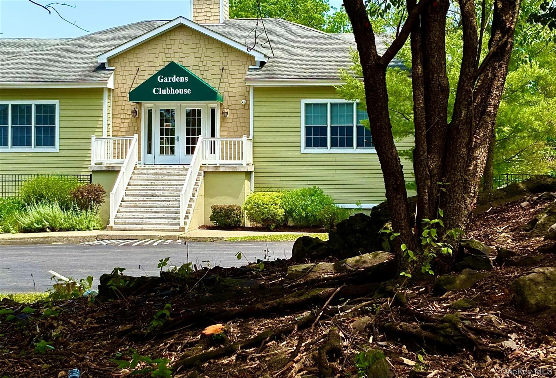 Club House