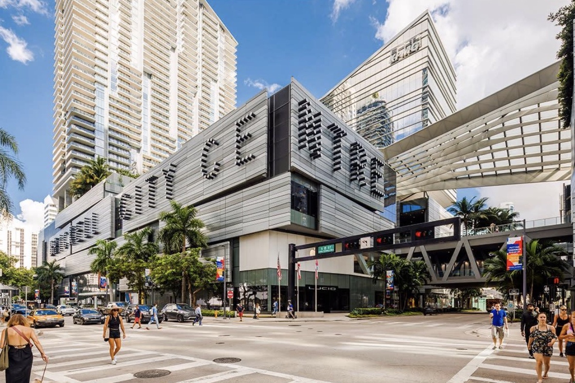 Brickell City Center | Premier shopping, luxury boutiques, restaurants, and entertainment within a short walk  