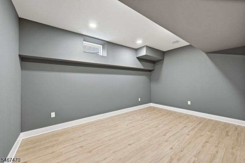 Flex Room