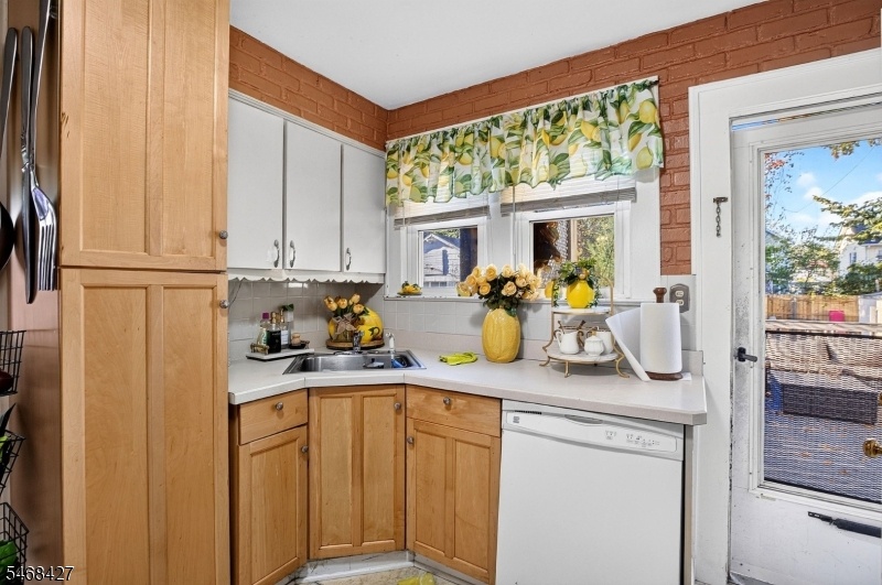 kitchen unit 1