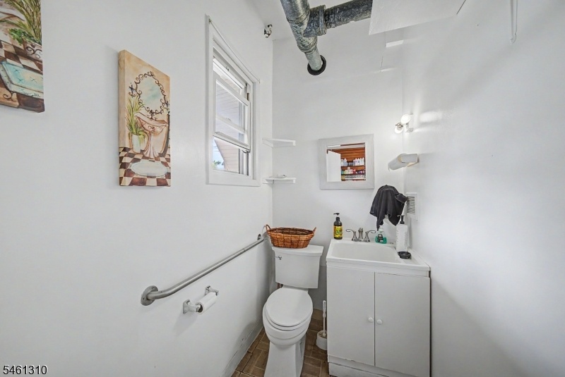salon bathroom