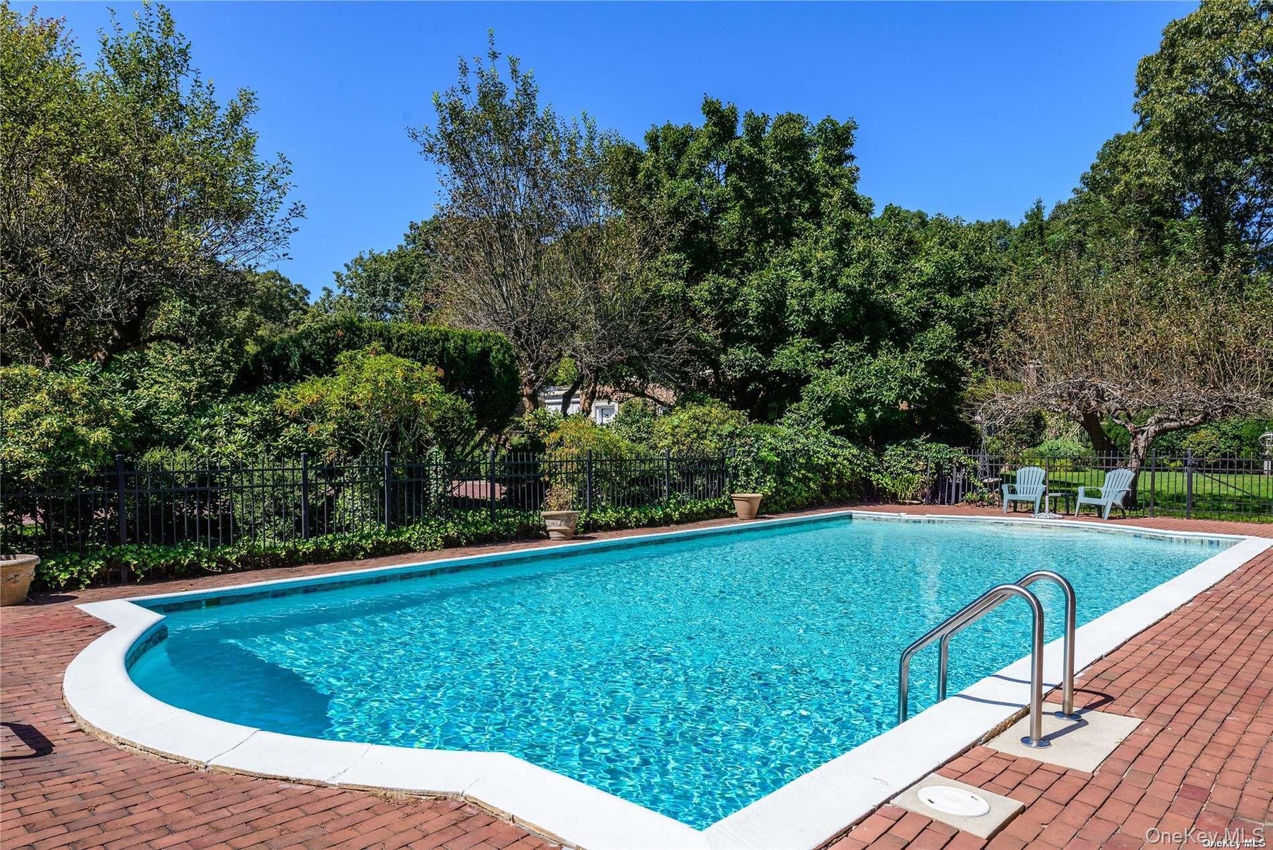 Large Outdoor Pool