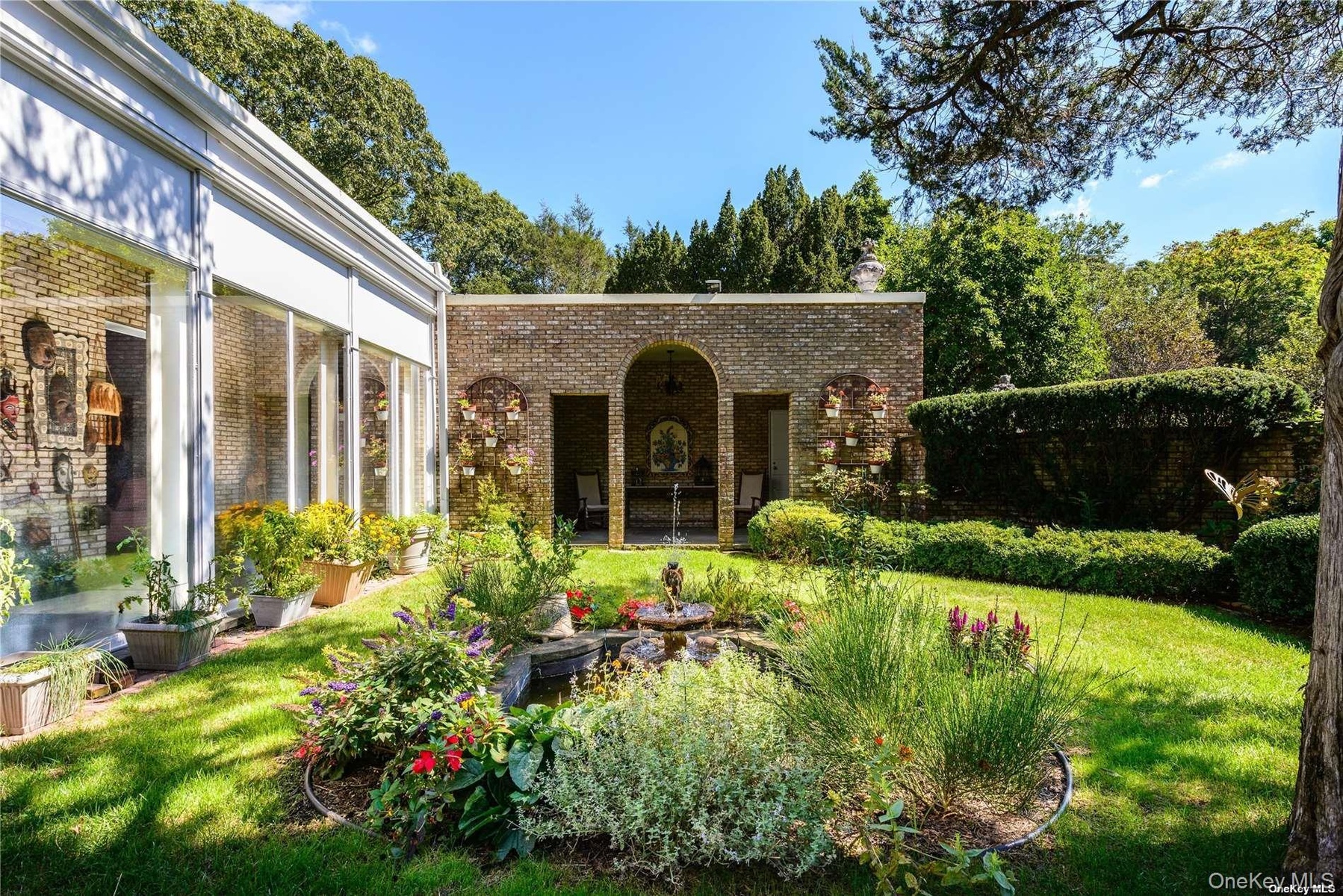 Secret Garden off the Front Entry