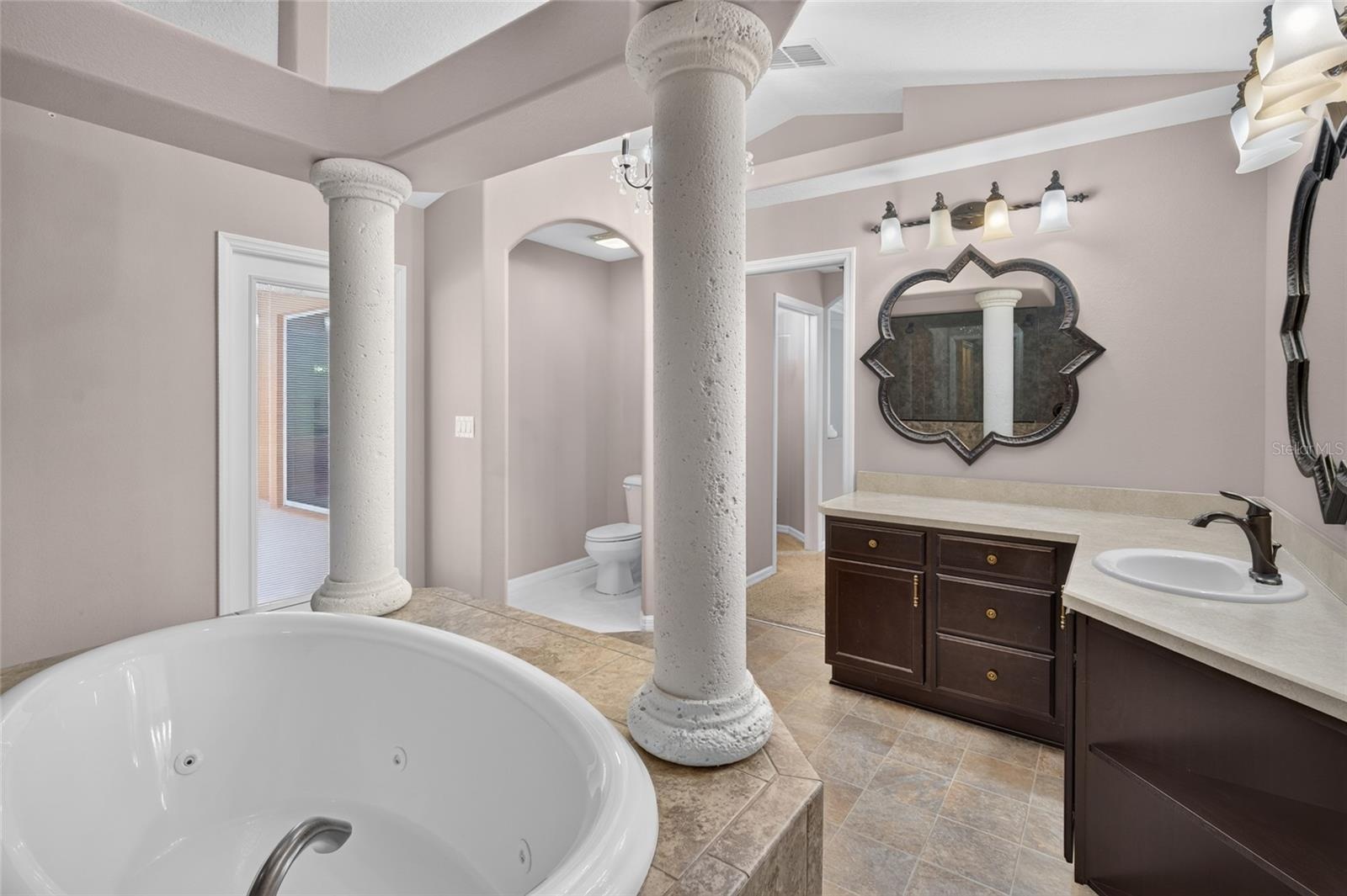 Jetted Soaking Tub