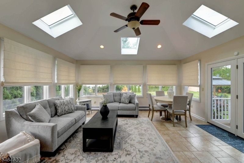 Sunroom 4 Season
