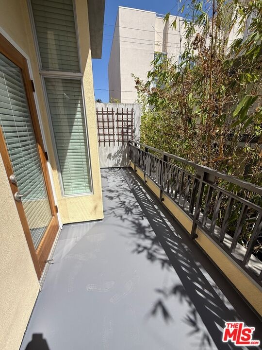 balcony 2nd floor