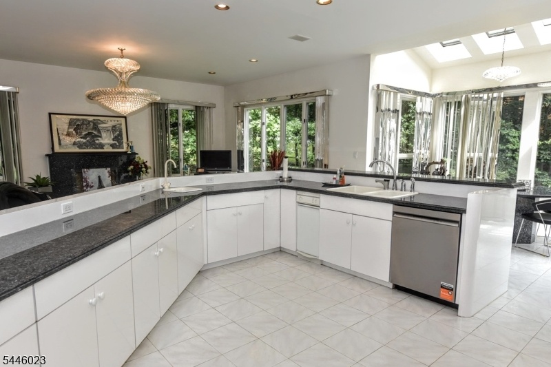 KITCHEN WITH SITTING RM - FPL