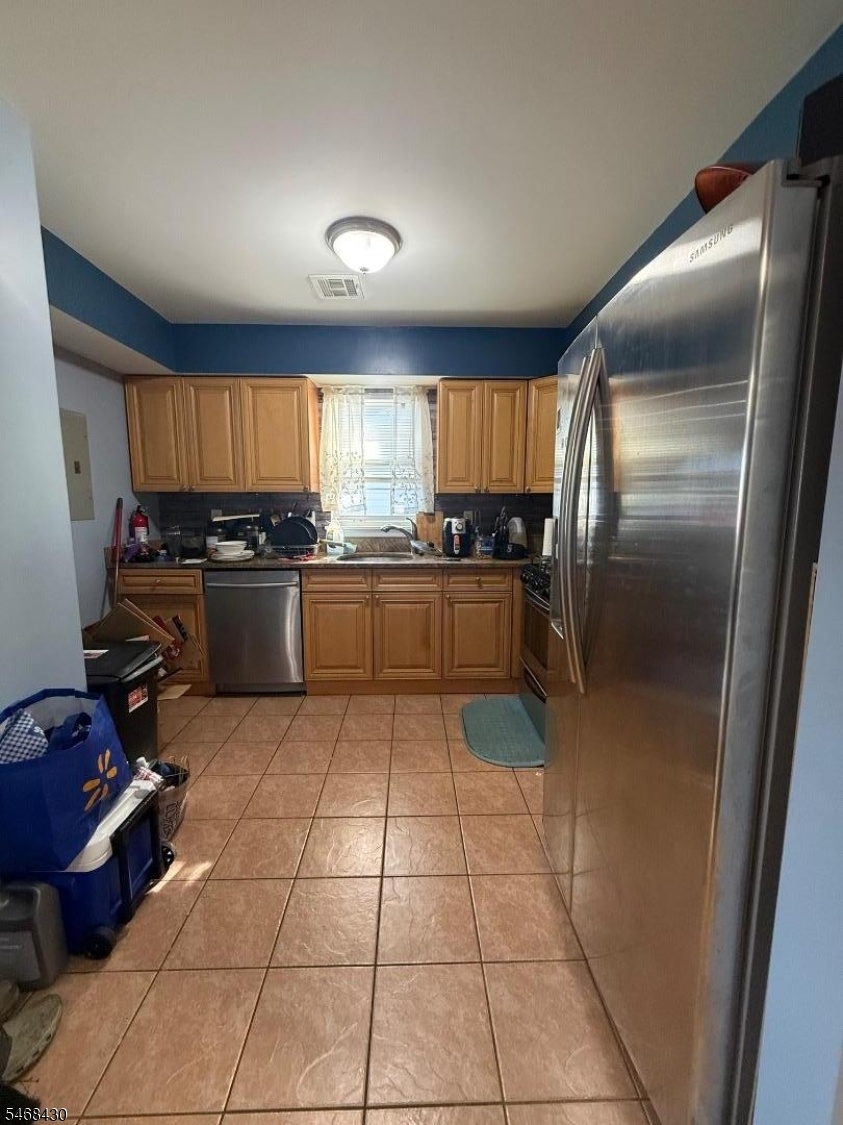 2nd floor kitchen
