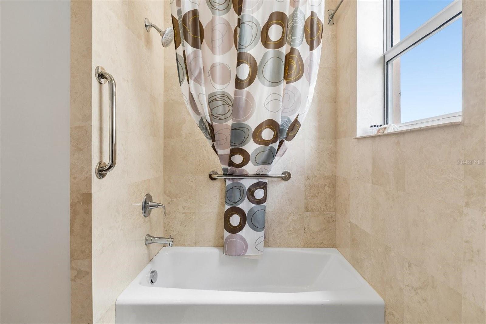 Cabana ensuite bathroom