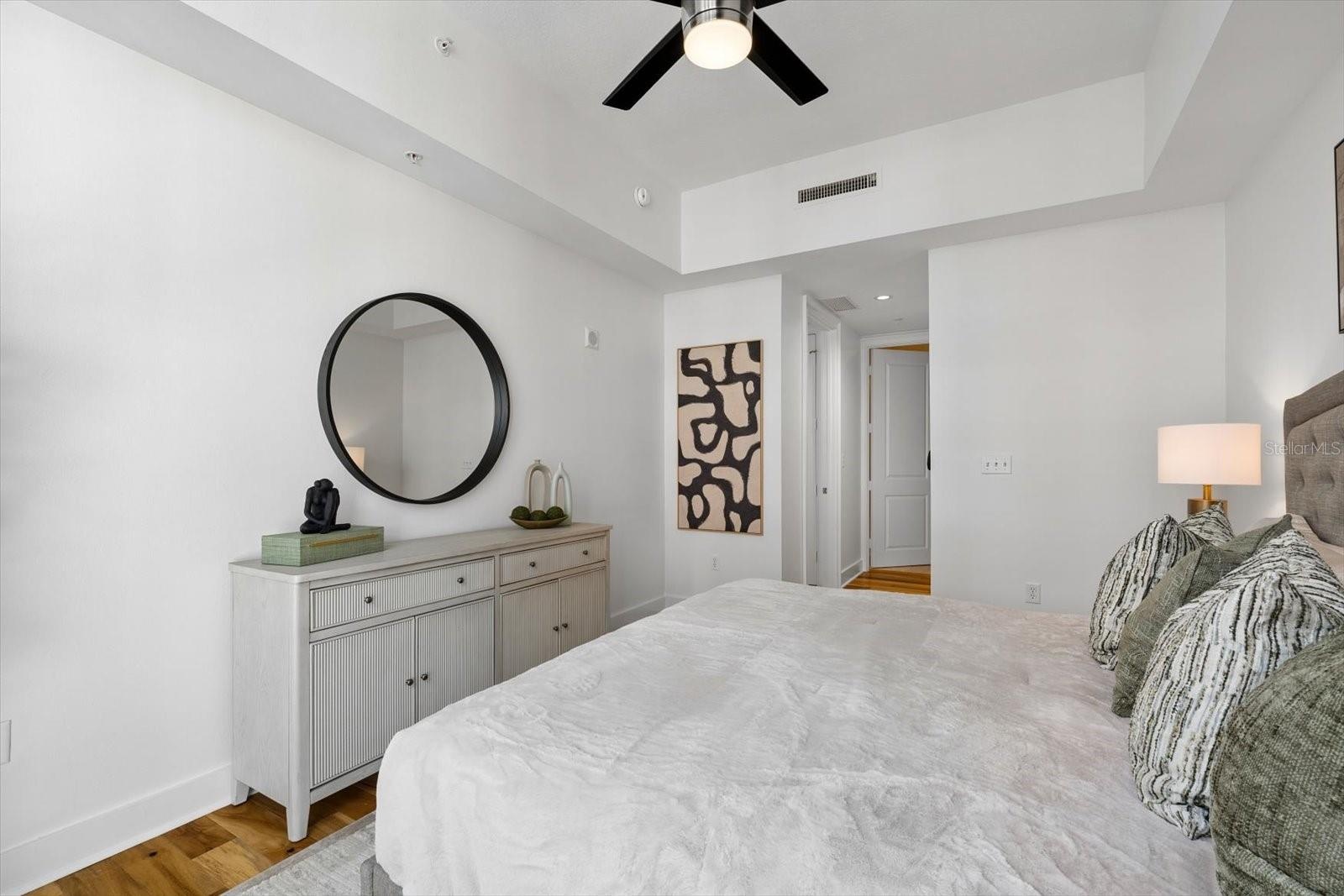 Guest bedroom