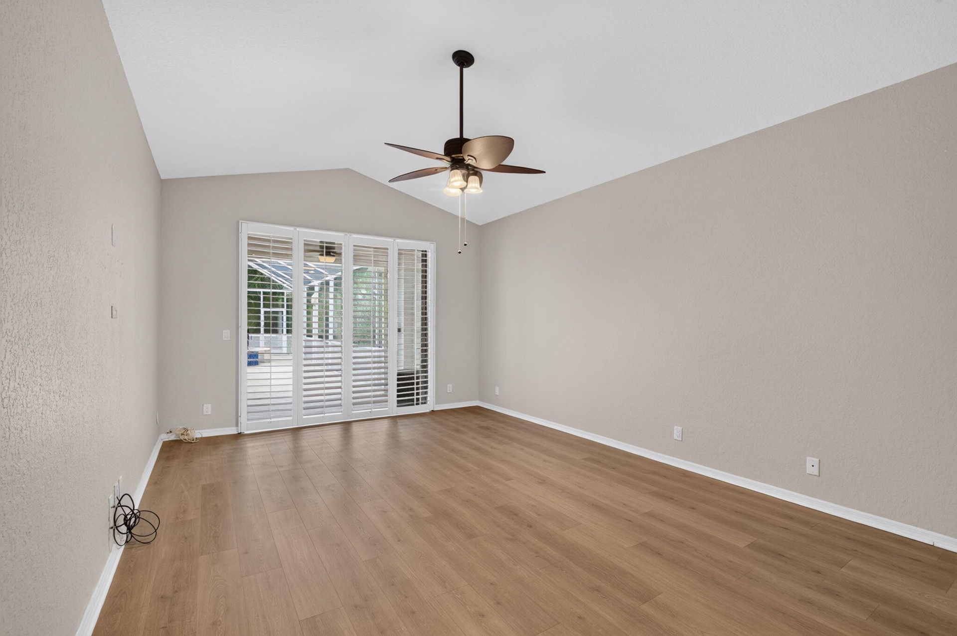 PRIMARY BEDROOM OPENS TO THE LANAI