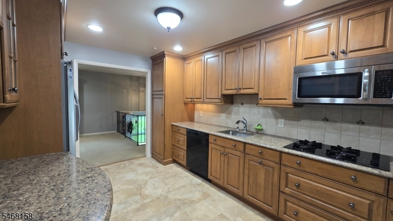 Quartzite Counters