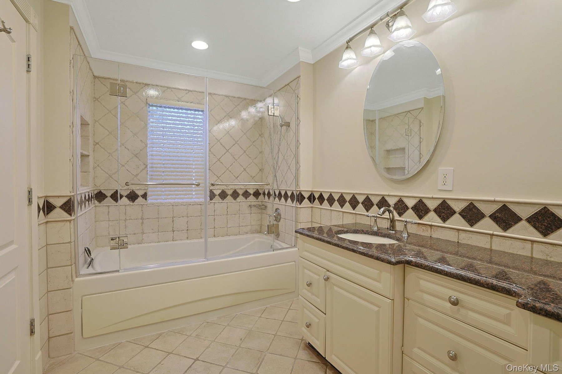 Primary bath with double sinks