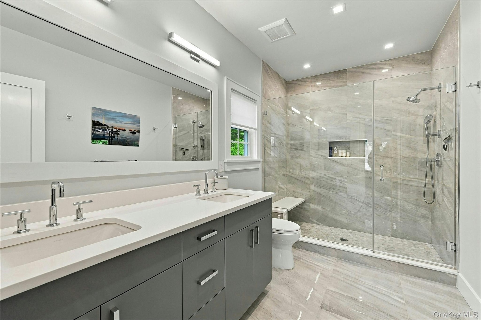 1st Floor Primary Bathroom