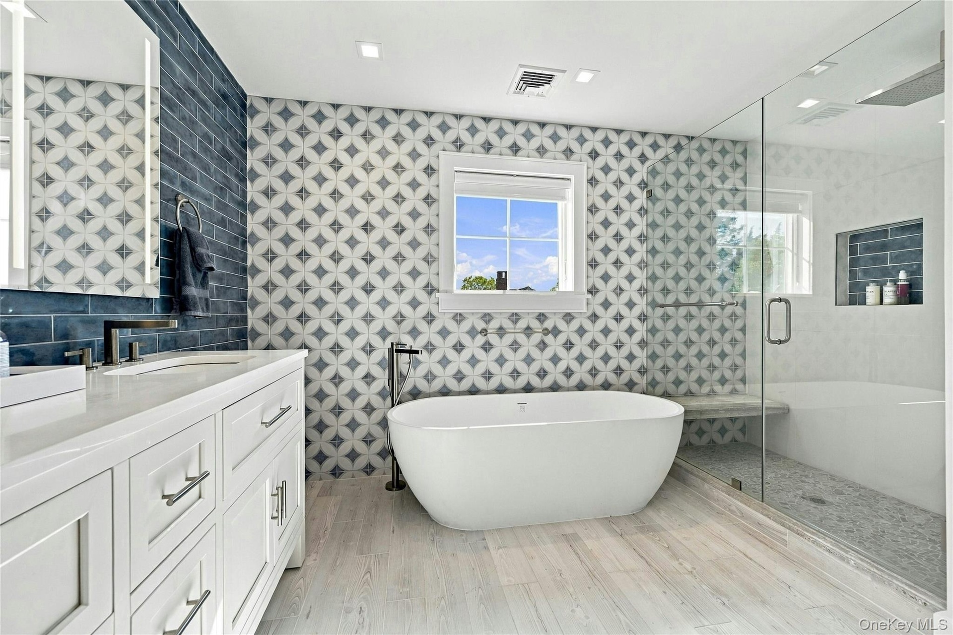 2nd Floor Primary Bathroom