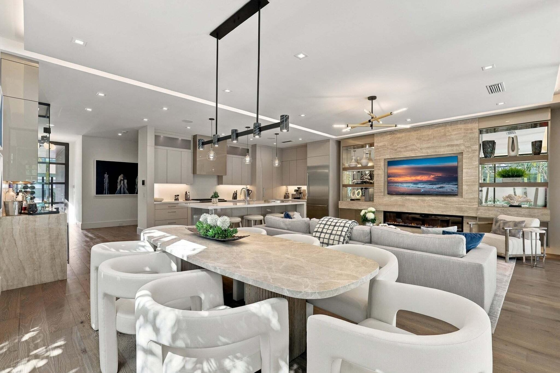 Fully Furnished for a Turnkey Experience