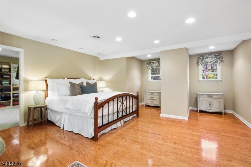 Primary suite