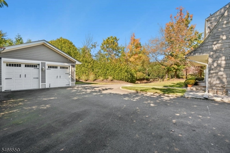 Level Property, Great Privacy