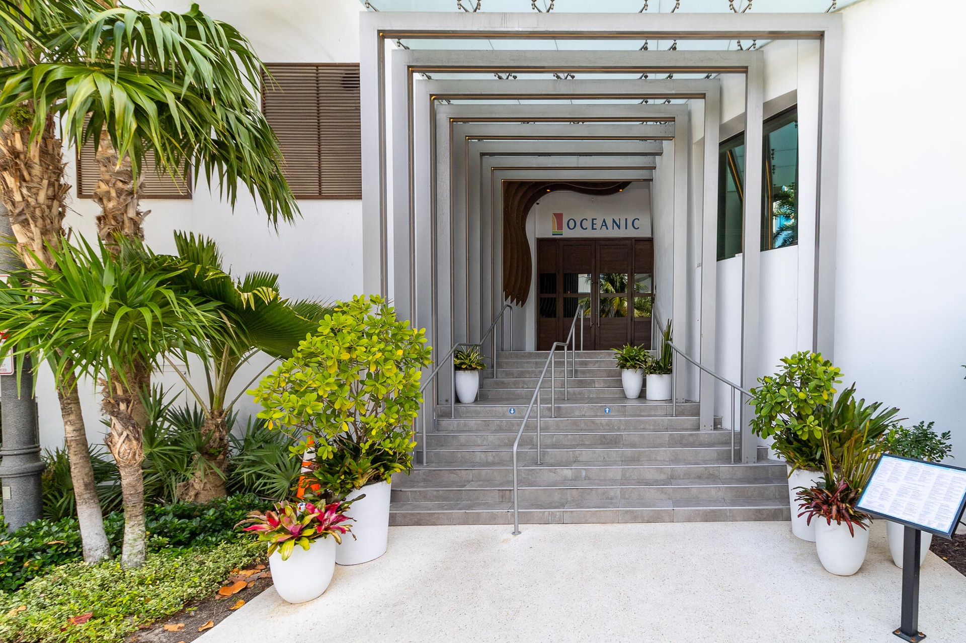 Pompano Beach Oceanfront Dining