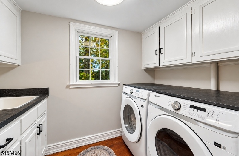 LAUNDRY ROOM ON MAIN LEVEL