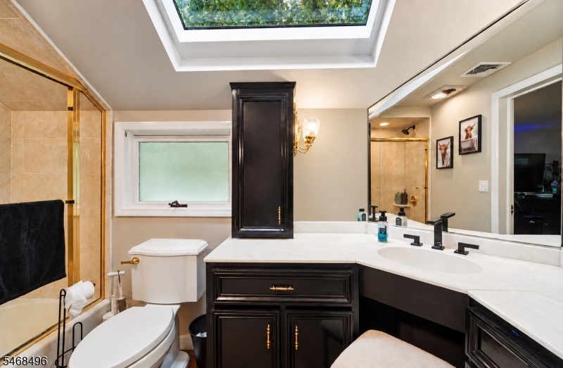 ENSUITE FOR BDRM 2