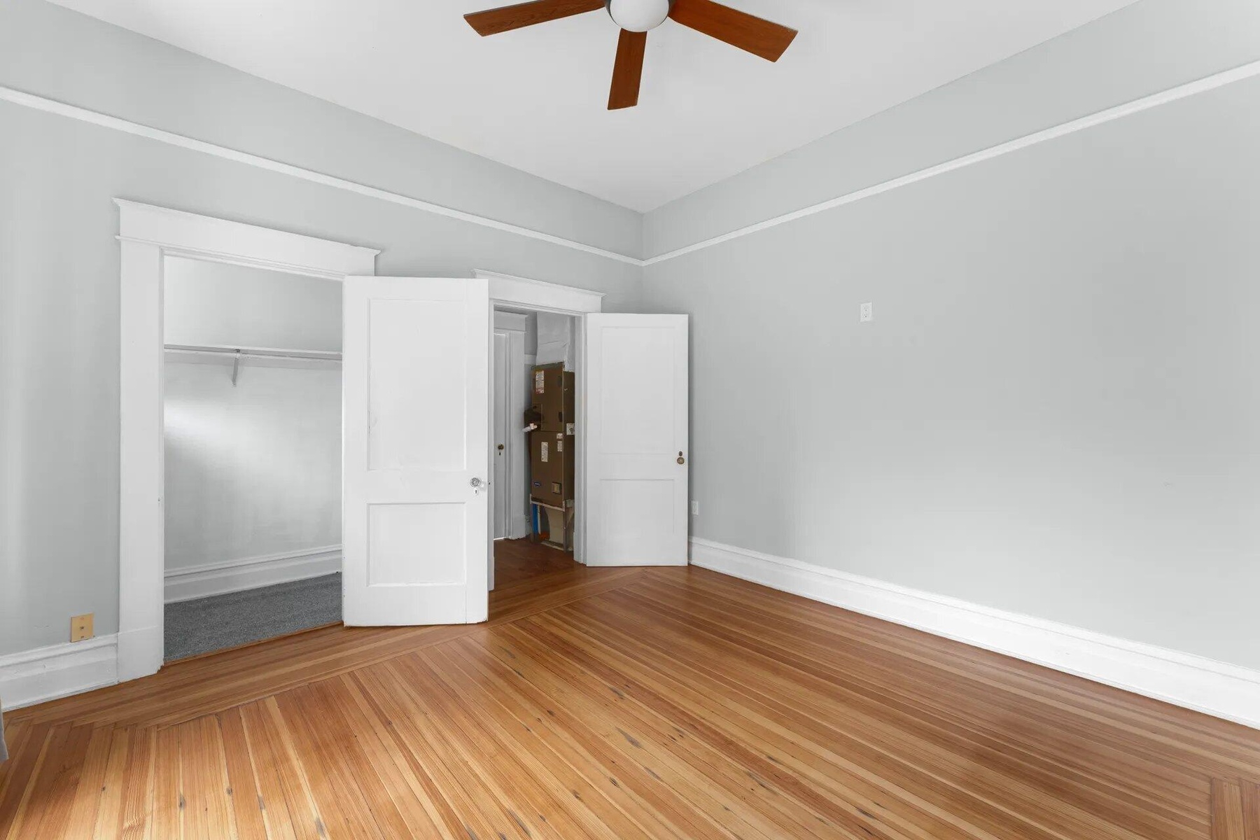 Bedroom #1