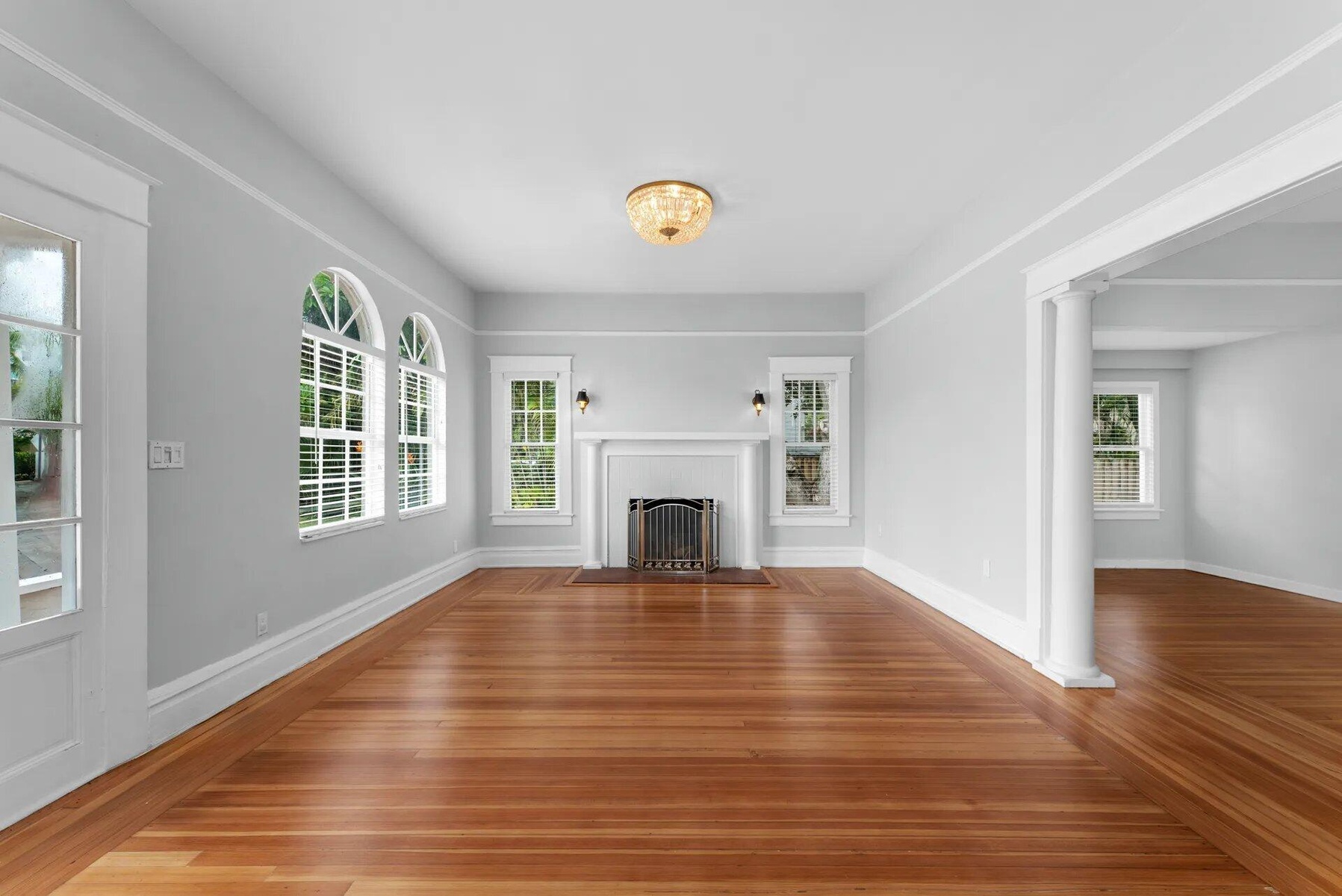 Entrance/Living Room