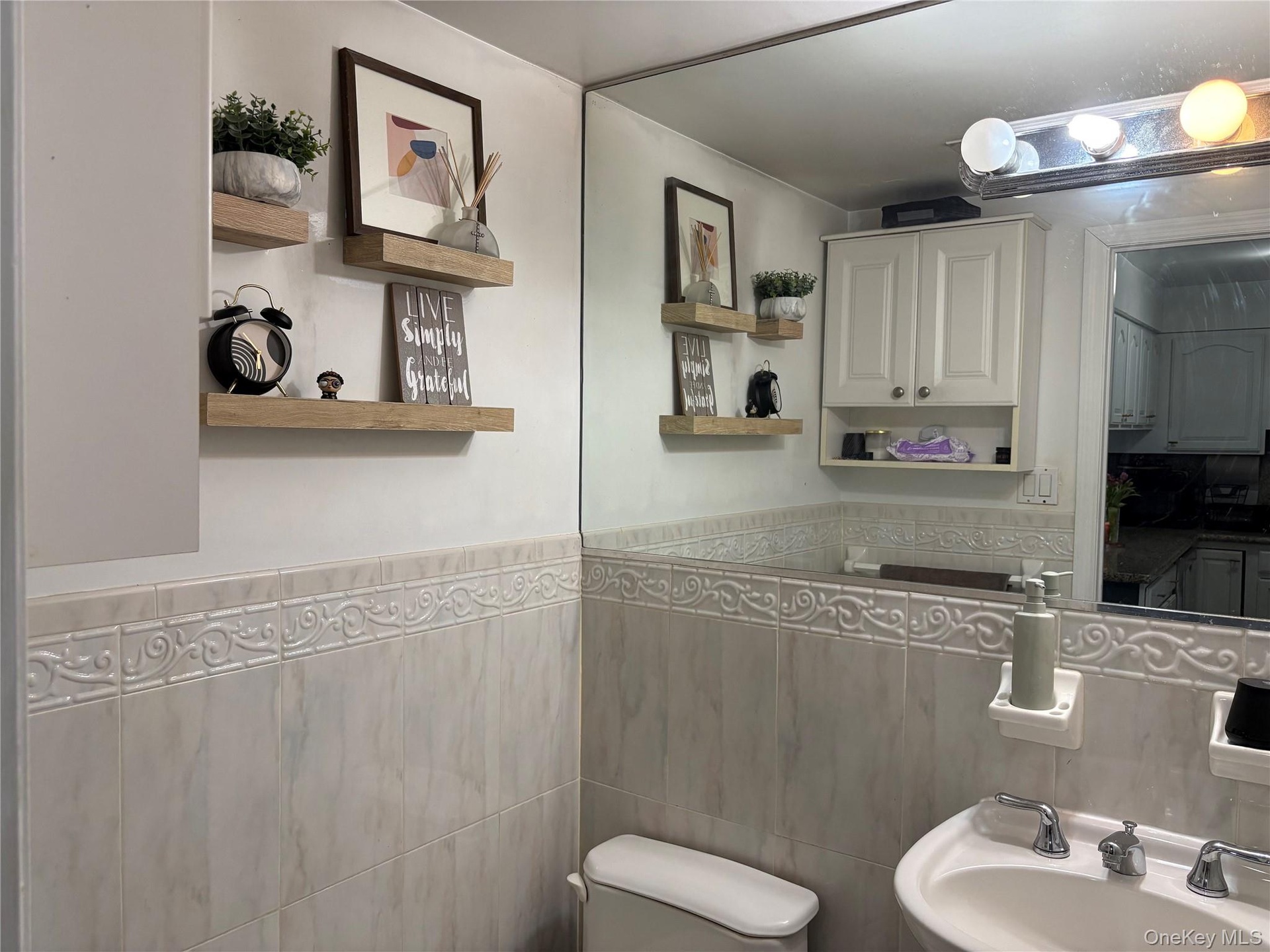2nd Floor Bath