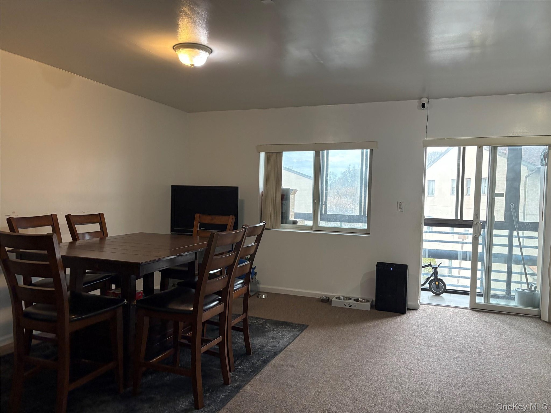 2nd Floor Living Room
