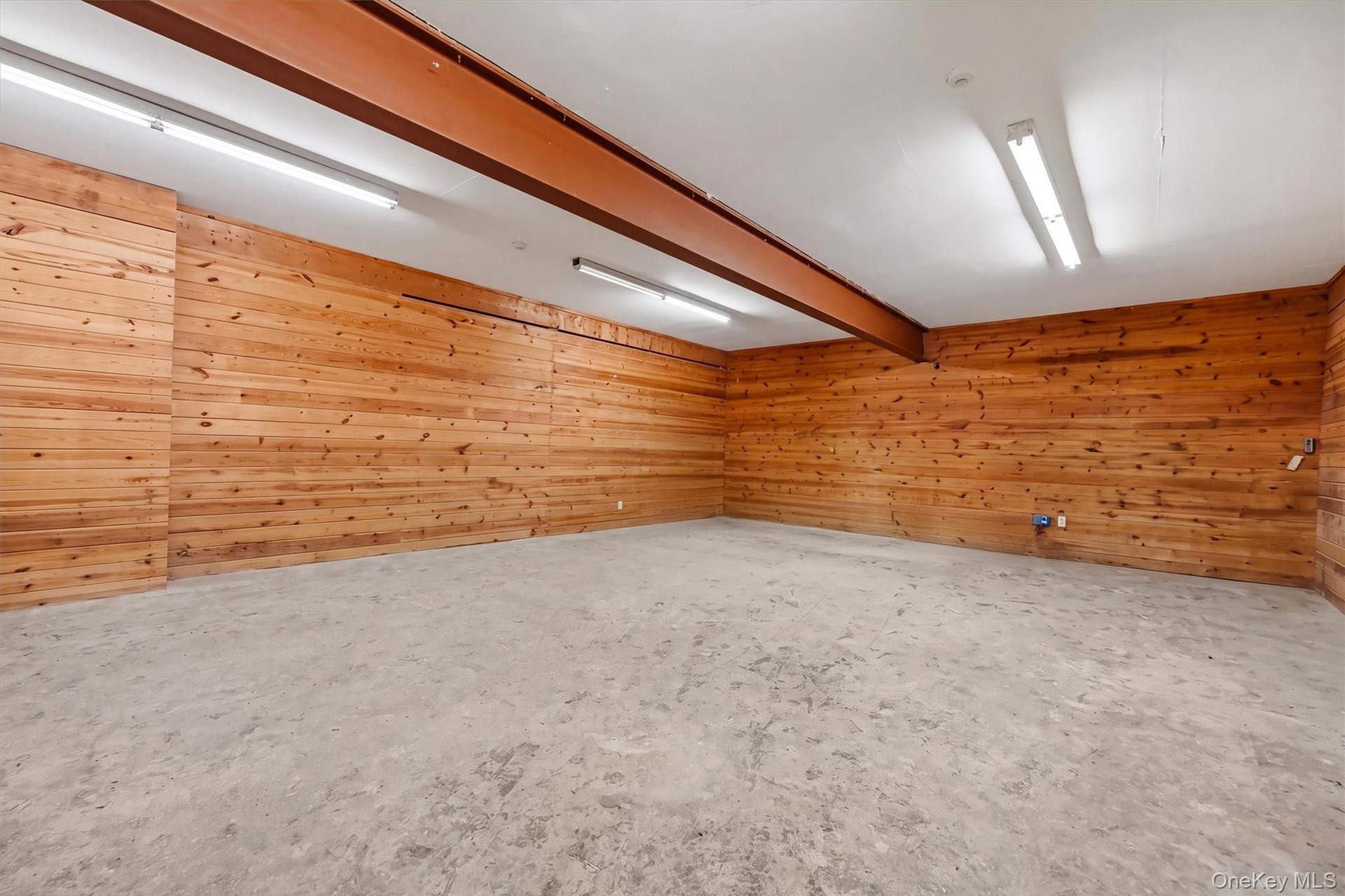 Oversized Tack Room - Main Barn