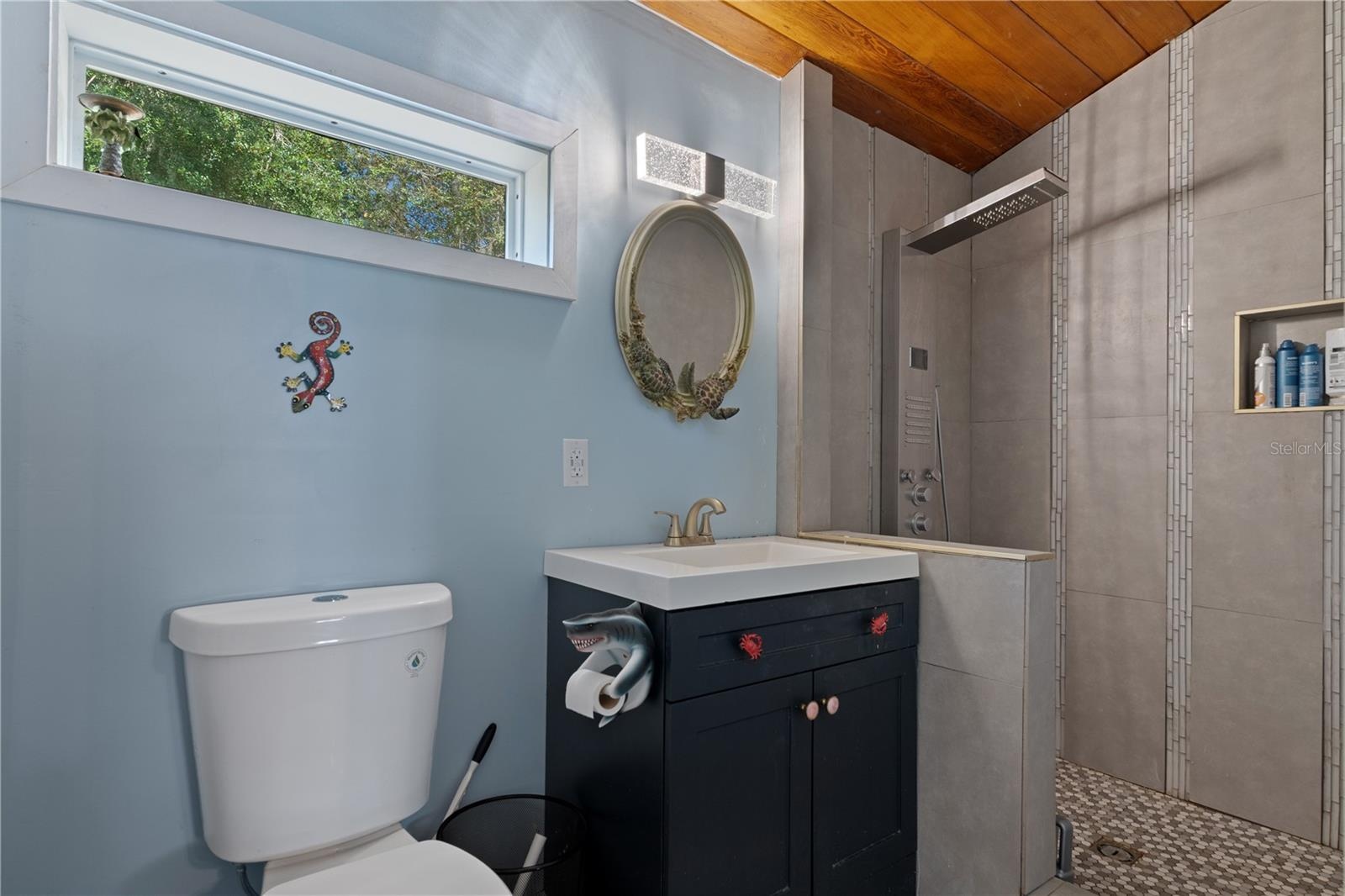 Inlaw On-Suite Bath