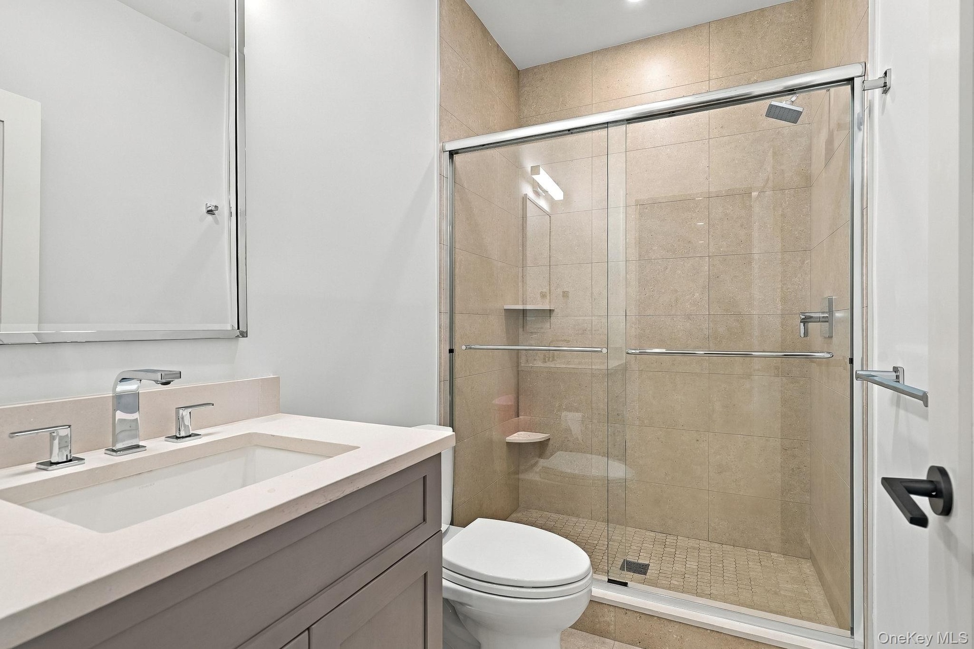 Lower Level full bath