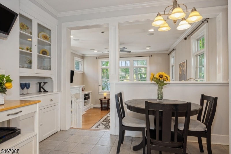 Casual dining overlooks FR
