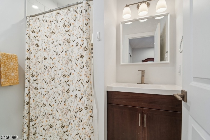 Ensuite Bathroom First Floor
