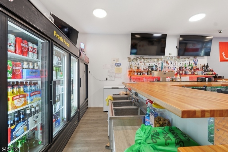 bar