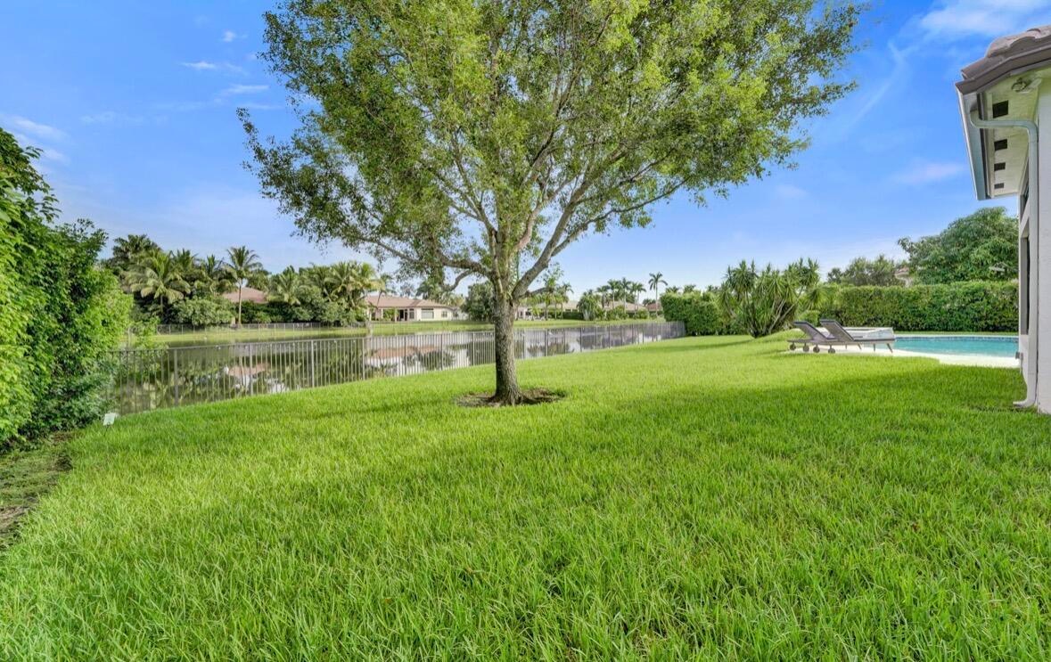 Acre lot with lake view