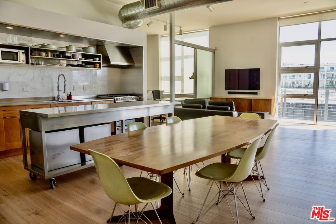 Kitchen/Dining