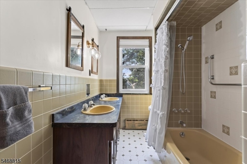 Main Bath