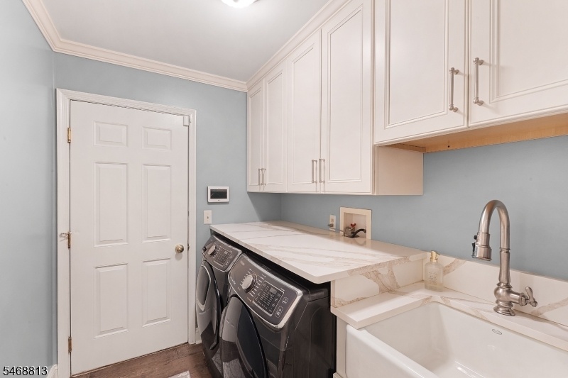mud/laundry room