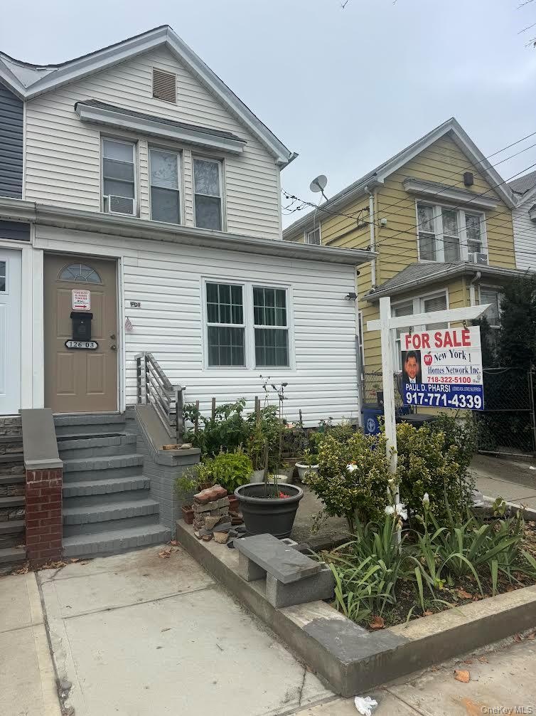 FRONT OF THE HOUSE