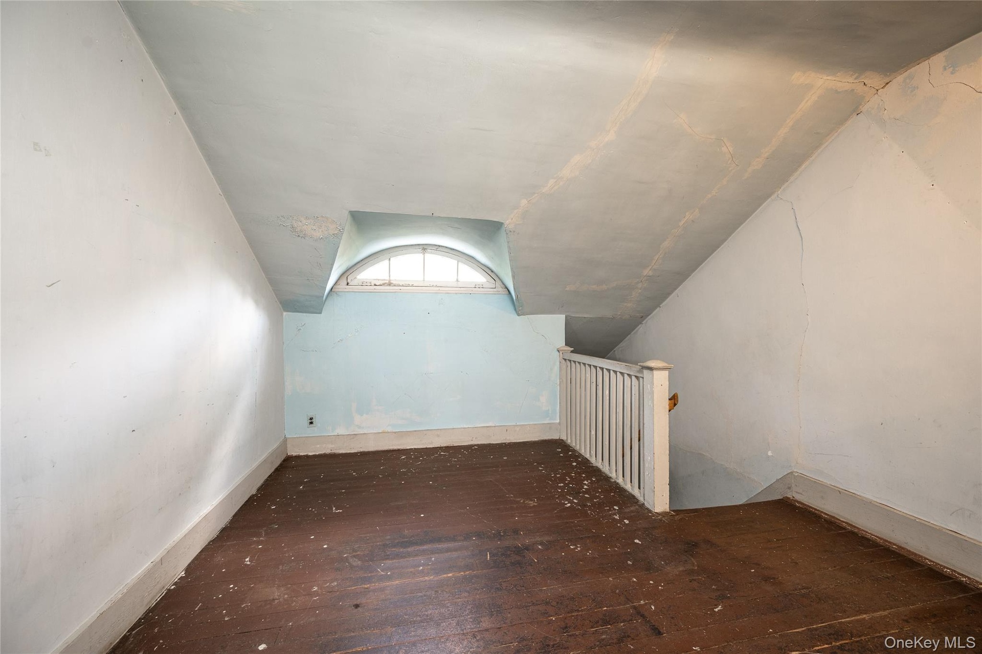 third floor landing