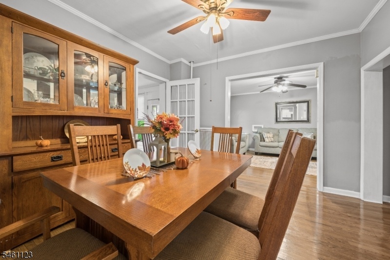 Dining Room - Floor 1