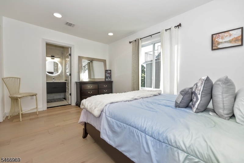 another junior master room