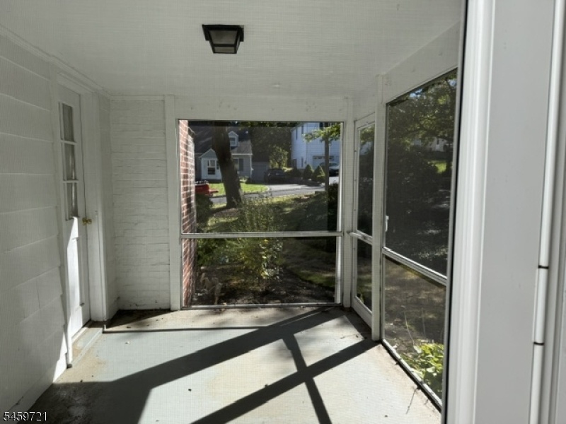 Screened in Porch